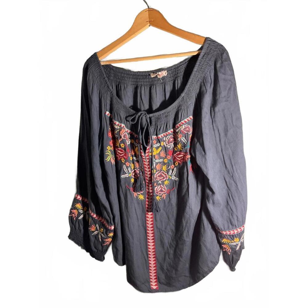 Solitaire Bohemian Embroidered Peasant Blouse with Tassel Tie Large